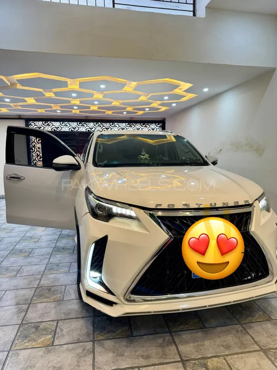 Toyota Fortuner 2018 for Sale in Sialkot Image-1