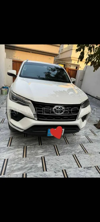 Toyota Fortuner 2021 for Sale in Lahore Image-1