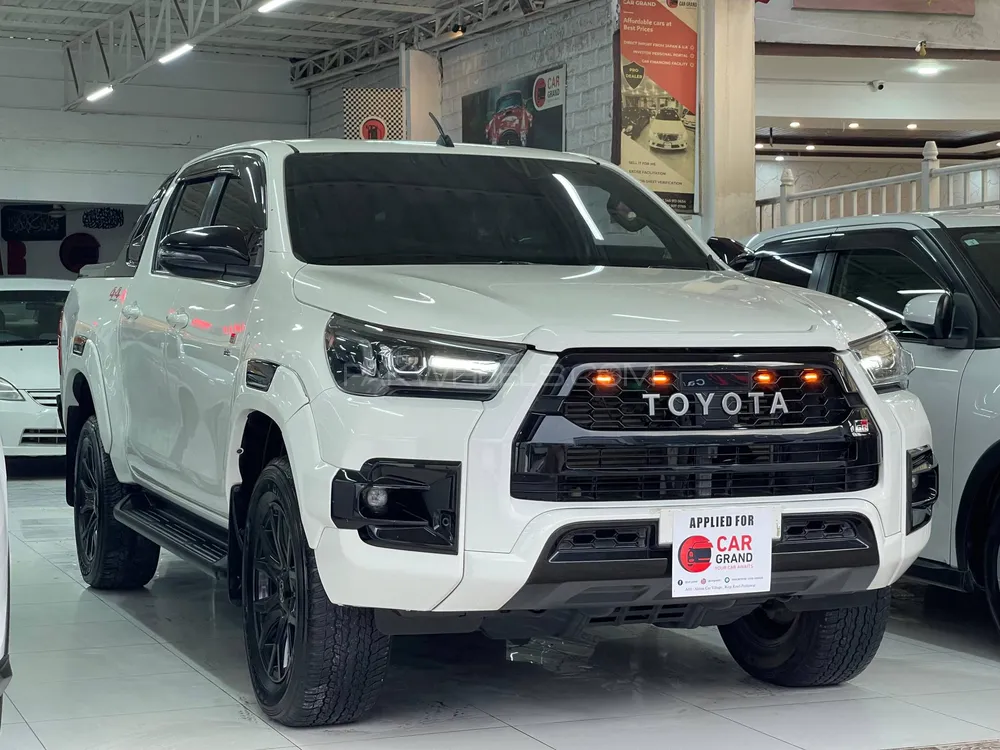 Toyota Hilux 2023 for Sale in Peshawar Image-1