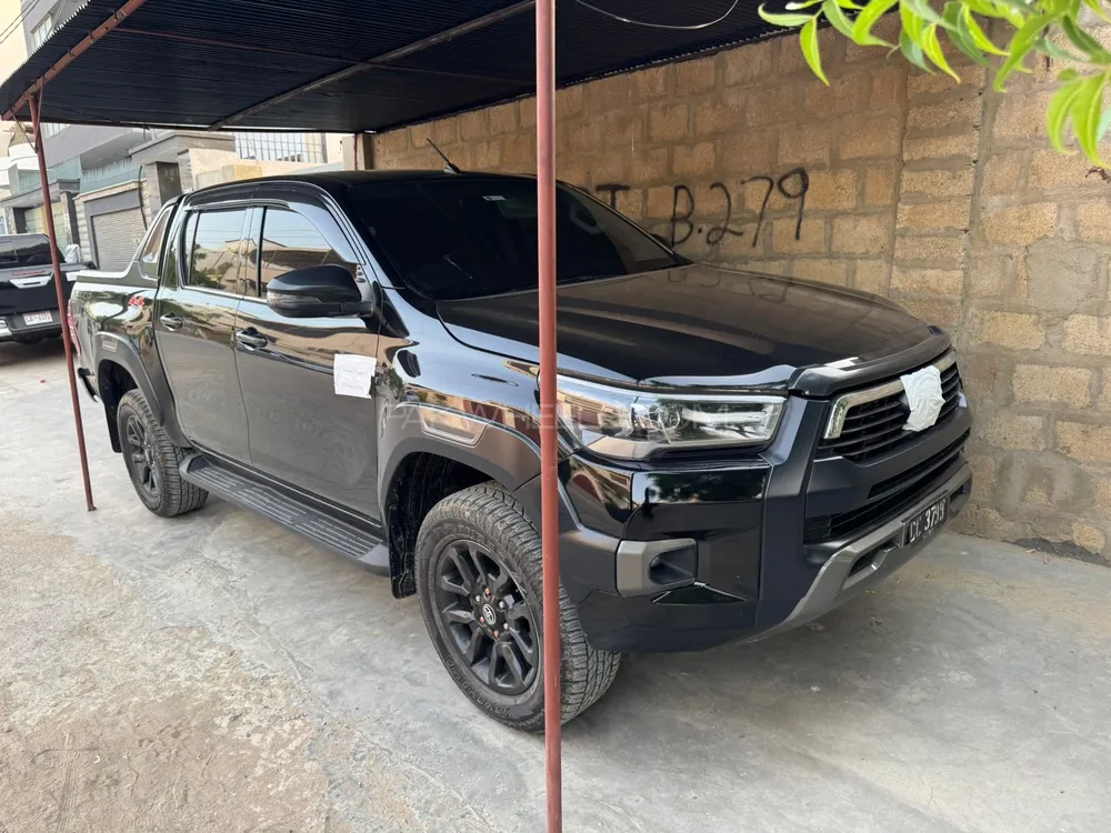 Toyota Hilux 2023 for Sale in Karachi Image-1