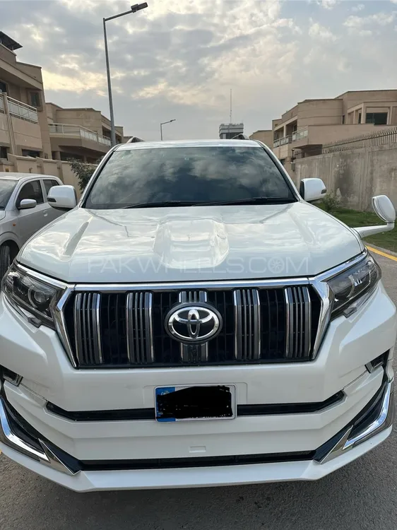 Toyota Prado 2010 for Sale in Multan Image-1