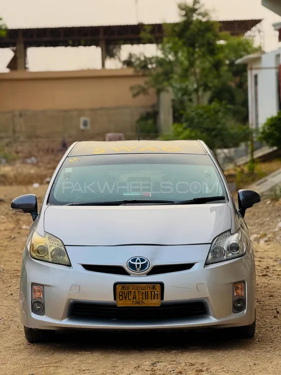 Toyota Prius 2011 for Sale in Karachi Image-1