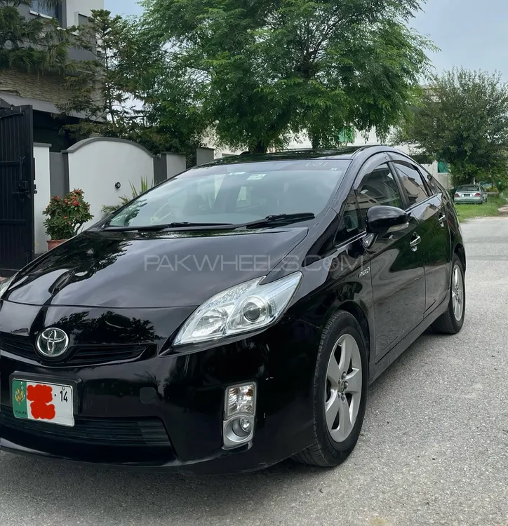 Toyota Prius 2010 for Sale in Wah cantt Image-1