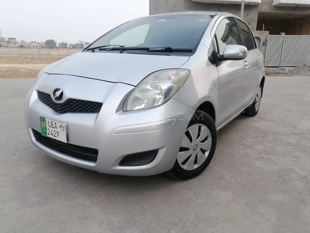 Toyota Vitz 2008 for Sale in Lahore Image-1