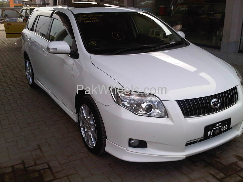 Toyota corolla fielder 2009