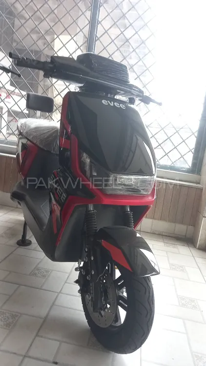 Evee Gen-Z 2025 for Sale Image-1