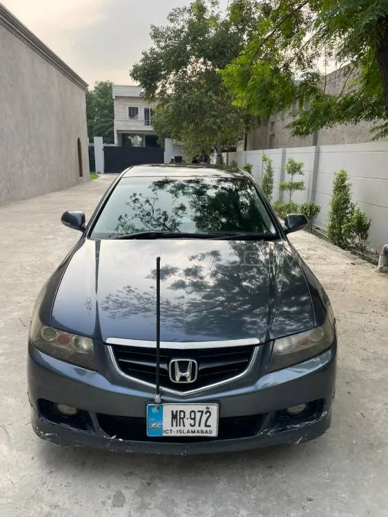 Honda Accord 2004 for Sale in Lahore Image-1
