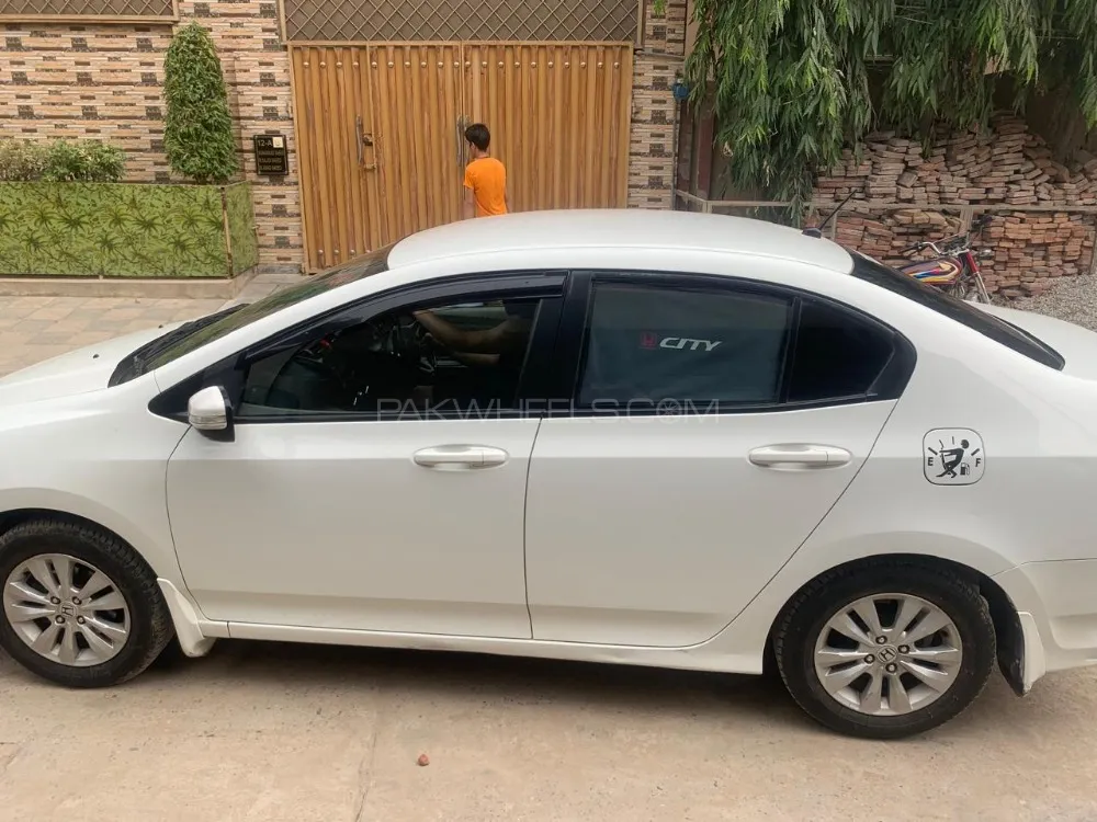 Honda City 2016 for Sale in Lahore Image-1