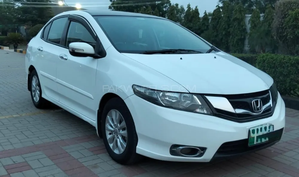 Honda City 2018 for Sale in Faisalabad Image-1