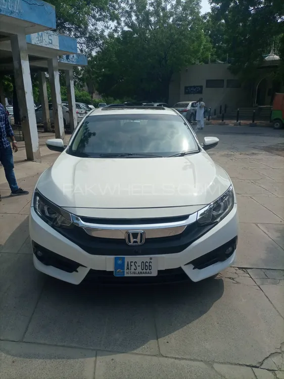 Honda Civic 2017 for Sale in Faisalabad Image-1