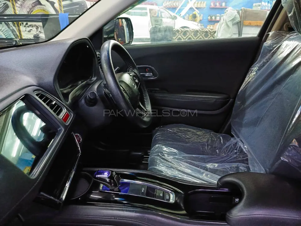 Honda Vezel 2014 for Sale in Gujranwala Image-1