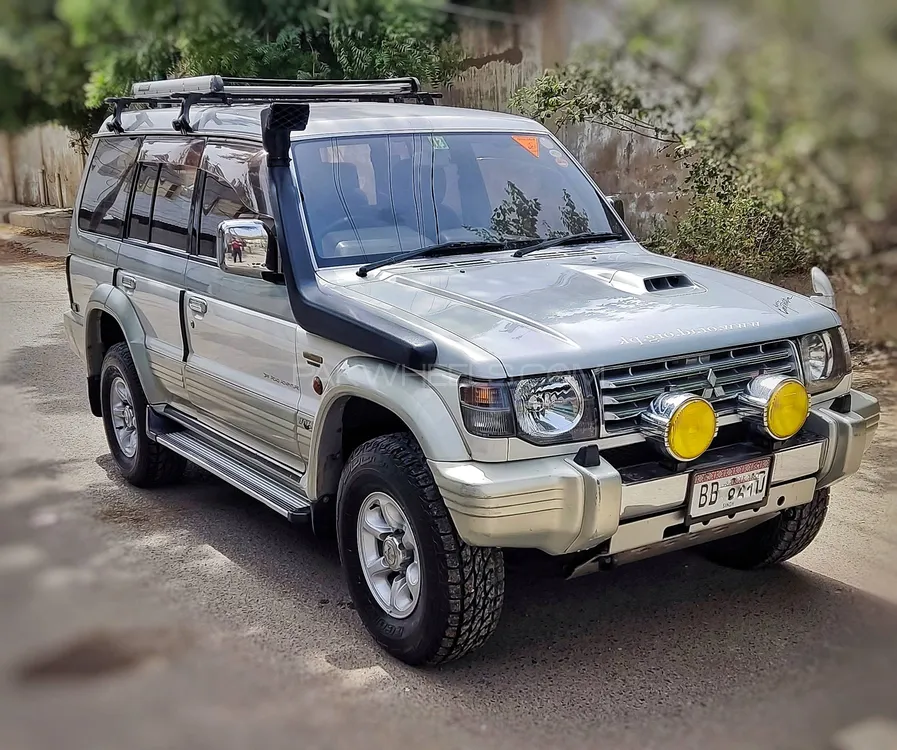 Mitsubishi Pajero 1994 for Sale in Karachi Image-1