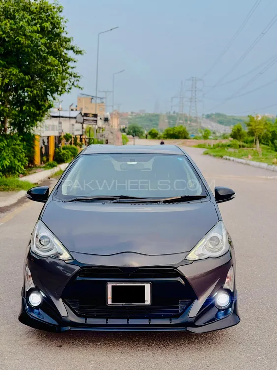Toyota Aqua 2013 for Sale in Islamabad Image-1