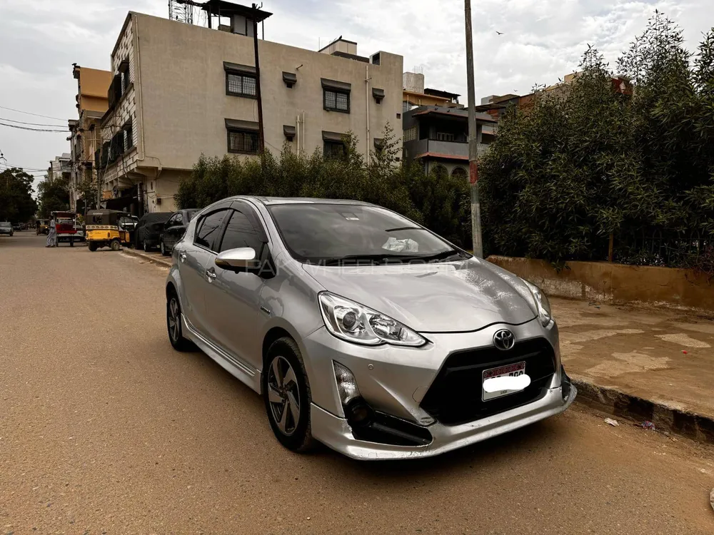 Toyota Aqua 2016 for Sale in Karachi Image-1
