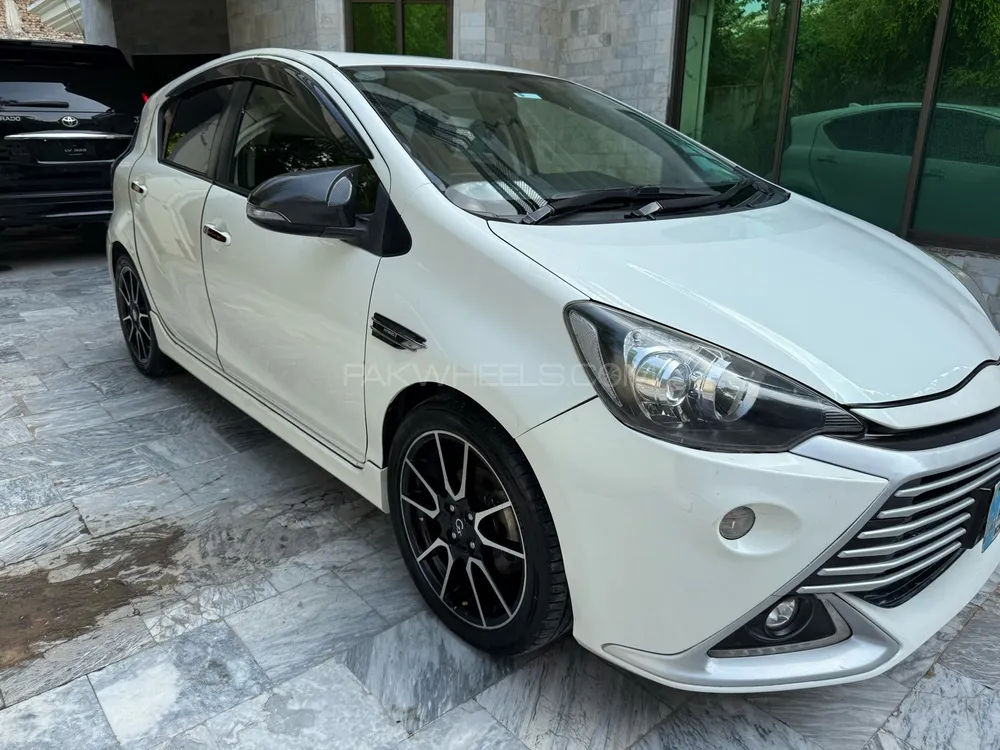 Toyota Aqua 2015 for Sale in Islamabad Image-1