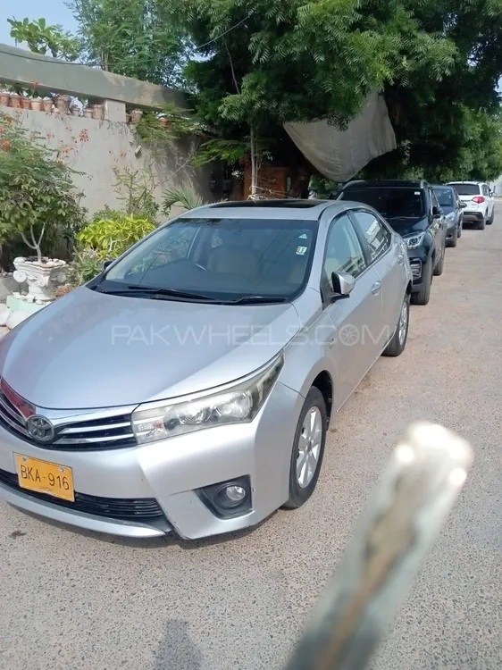 Toyota Corolla 2017 for Sale in Karachi Image-1