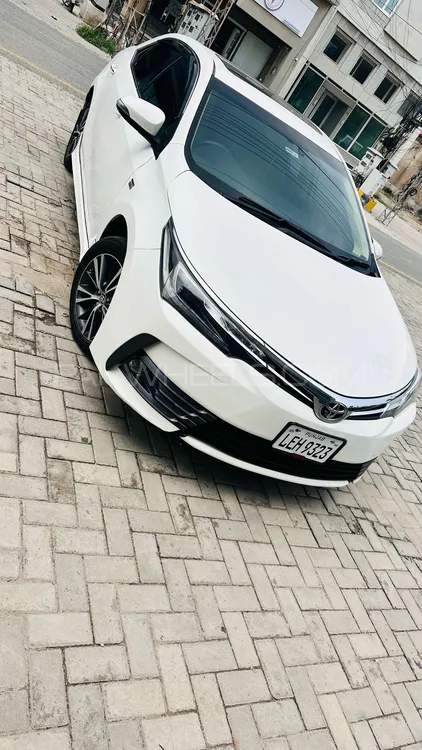 Toyota Corolla 2017 for Sale in Lahore Image-1