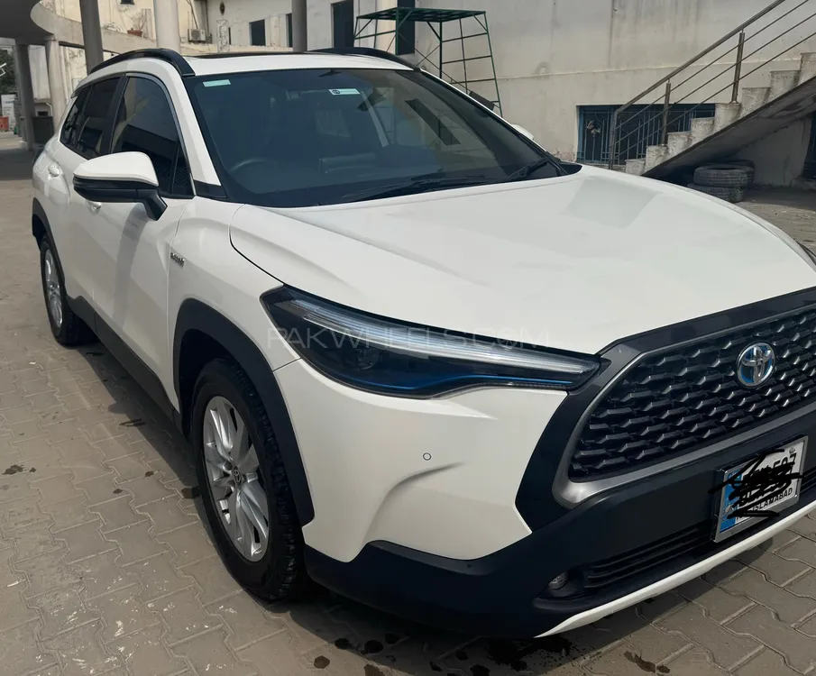 Toyota Corolla Cross 2024 for Sale in Islamabad Image-1