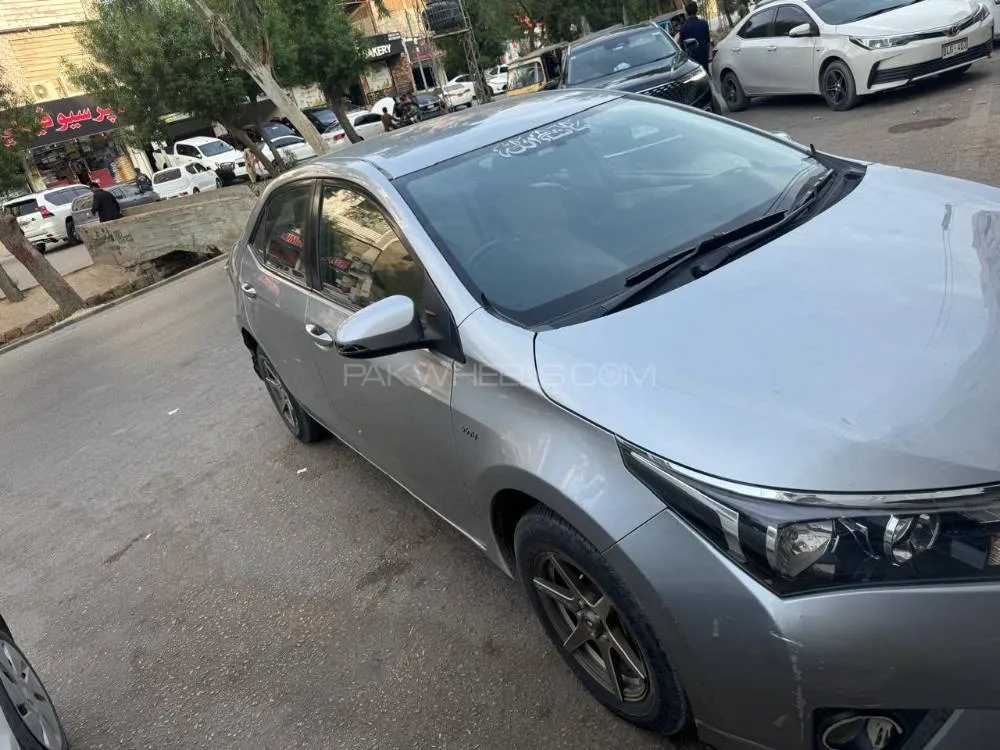 Toyota Corolla 2015 for Sale in Karachi Image-1