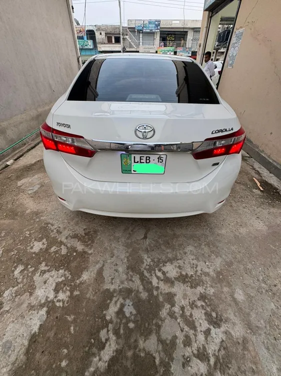 Toyota Corolla 2015 for Sale in Gujrat Image-1