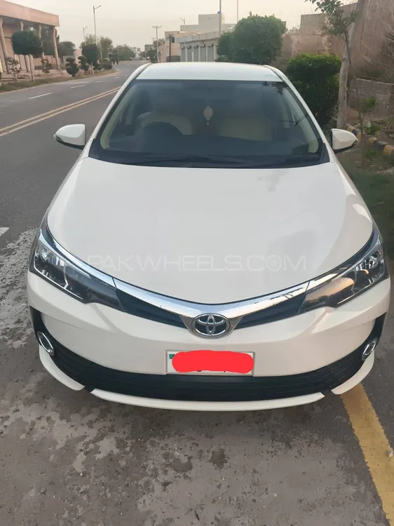 Toyota Corolla 2017 for Sale in Lahore Image-1
