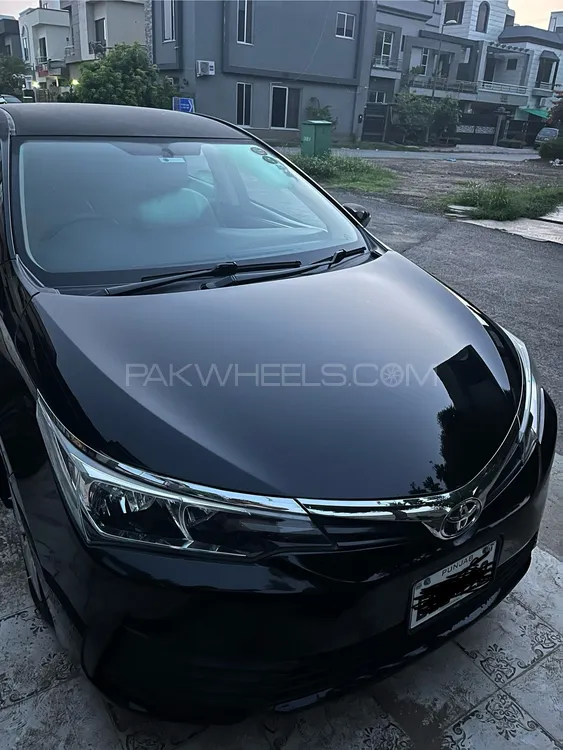 Toyota Corolla 2018 for Sale in Lahore Image-1