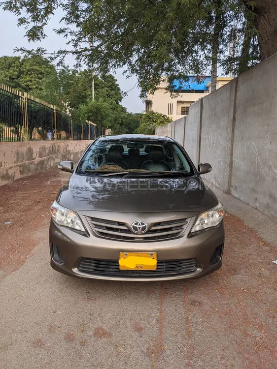 Toyota Corolla 2014 for Sale in Karachi Image-1