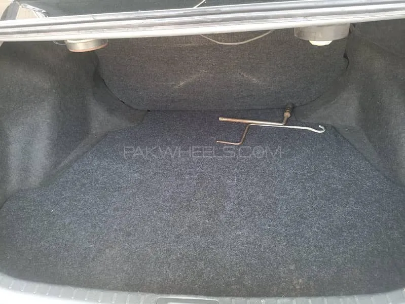 Toyota Corolla 2016 for Sale in Gujrat Image-1