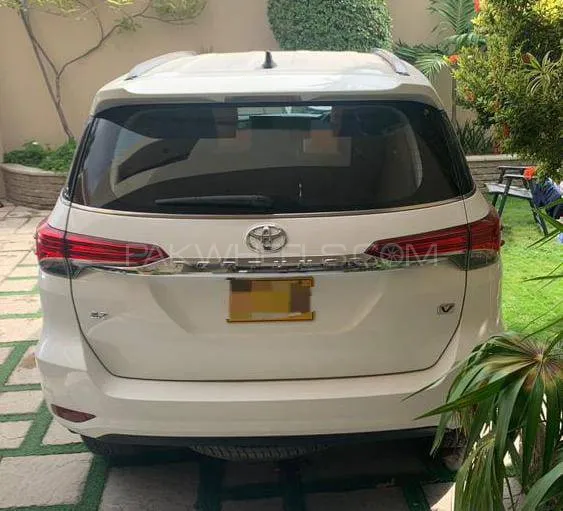 Toyota Fortuner 2020 for Sale in Karachi Image-1