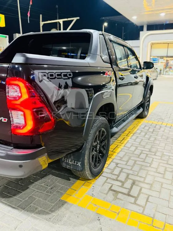 Toyota Hilux 2025 for Sale in Faisalabad Image-1