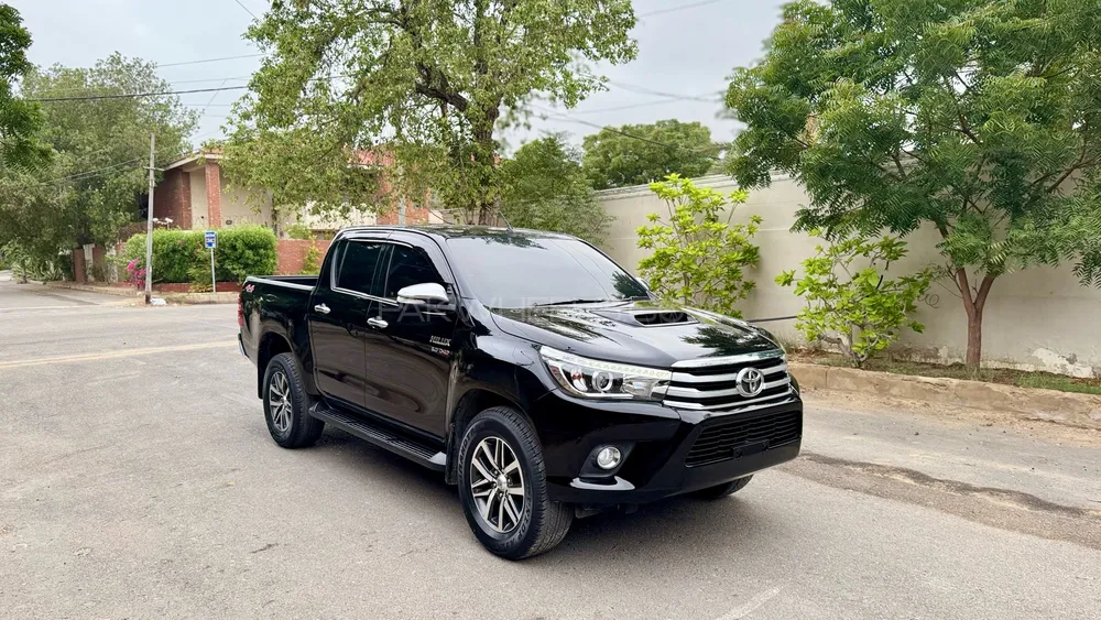 Toyota Hilux 2017 for Sale in Karachi Image-1