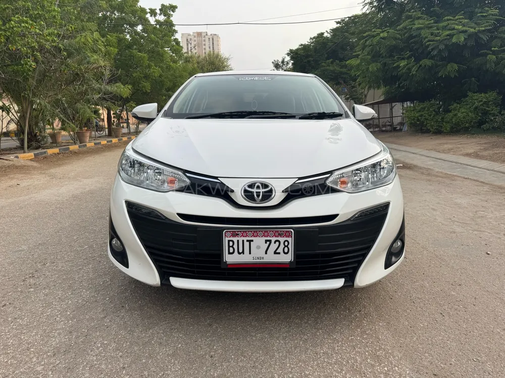 Toyota Yaris Sedan 2021 for Sale in Karachi Image-1