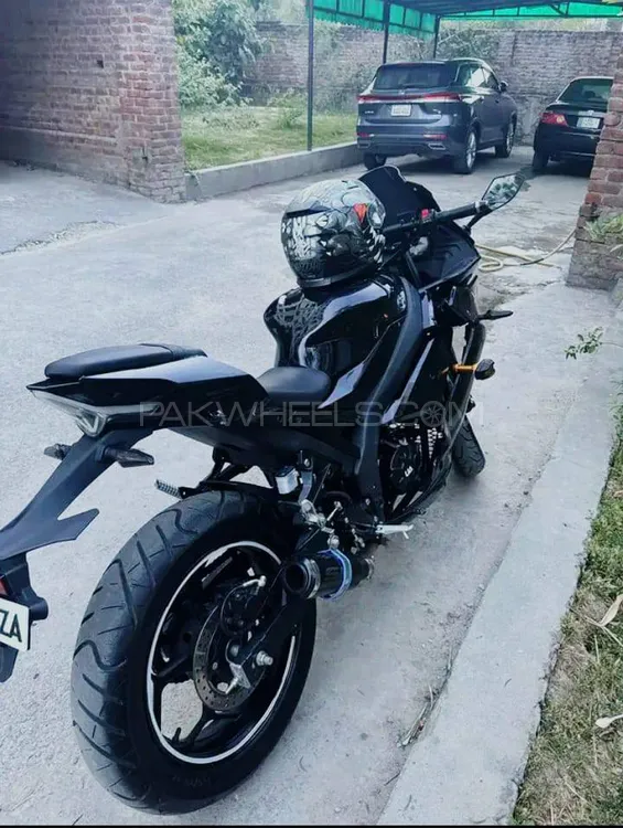 Yamaha R15 V4 2024 for Sale Image-1
