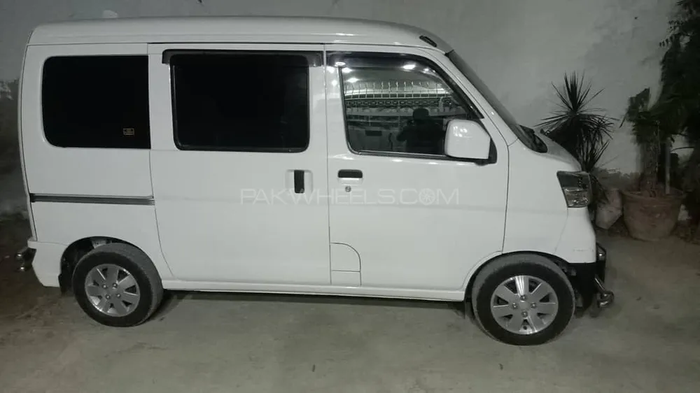 Daihatsu Hijet 2024 for Sale in Karachi Image-1