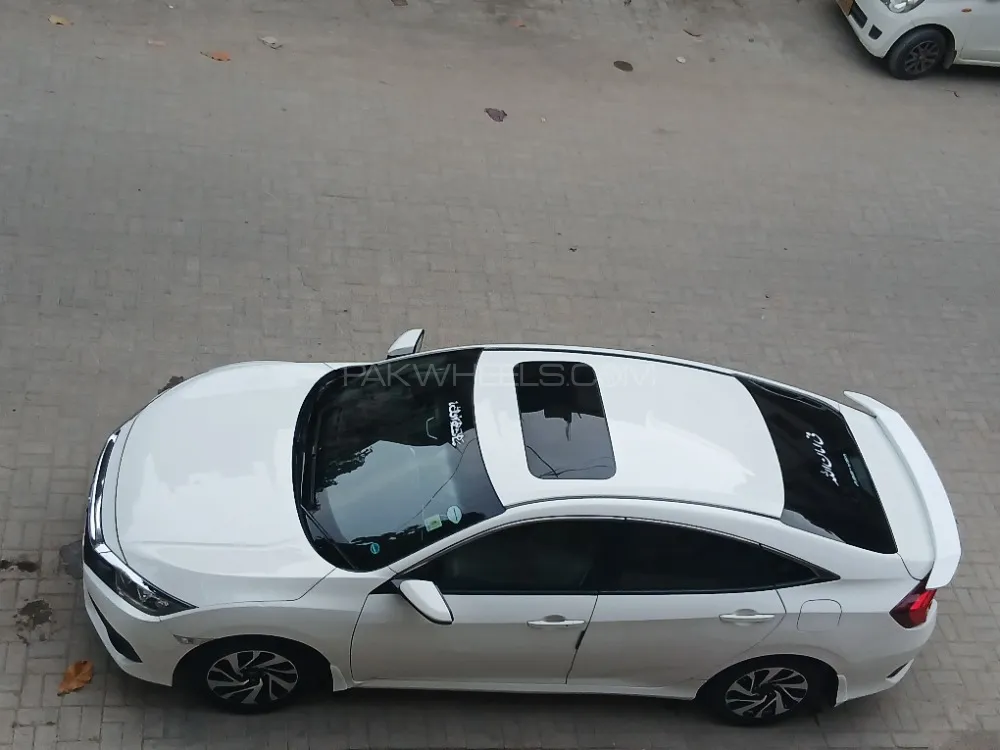 Honda Civic 2017 for Sale in Karachi Image-1