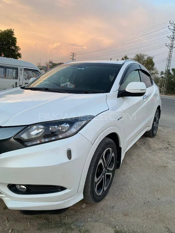 Honda Vezel 2014 for Sale in Islamabad Image-1