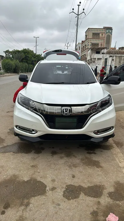 Honda Vezel 2016 for Sale in Karachi Image-1