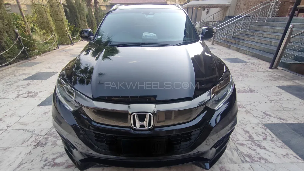 Honda Vezel 2018 for Sale in Islamabad Image-1