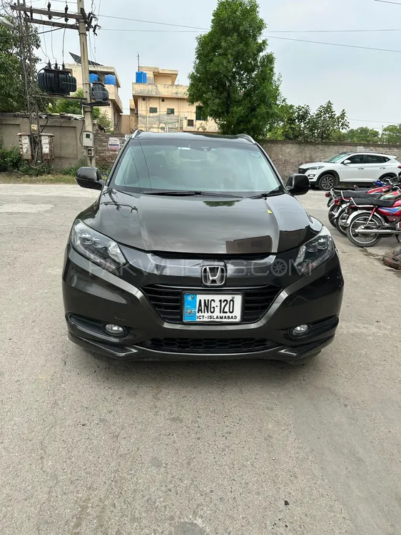Honda Vezel 2015 for Sale in Lahore Image-1