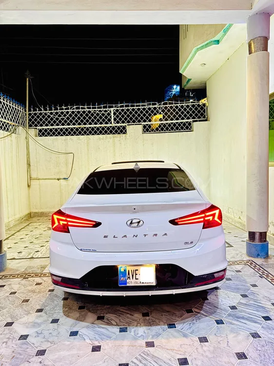 Hyundai Elantra 2021 for Sale in Gujrat Image-1