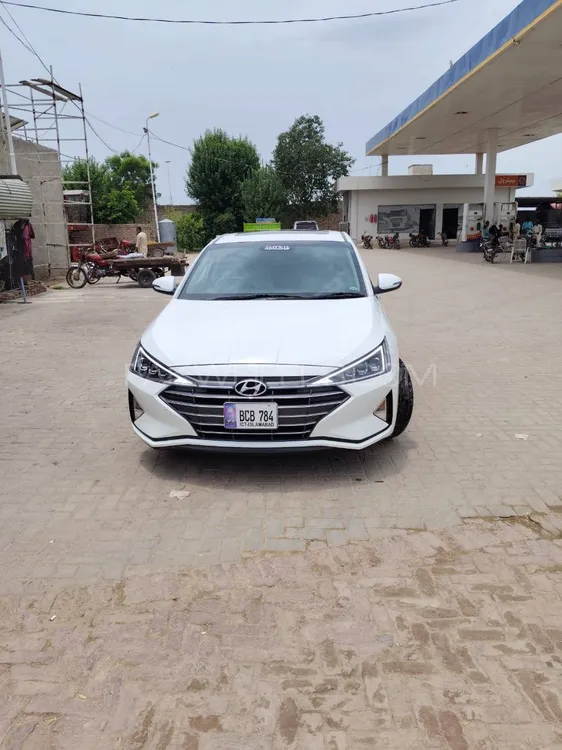 Hyundai Elantra 2023 for Sale in Chishtian Image-1