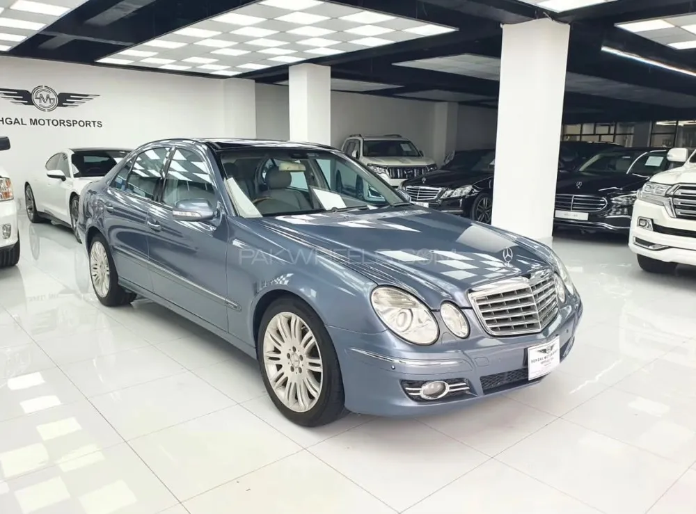 Mercedes Benz E Class 2003 for Sale in Islamabad Image-1