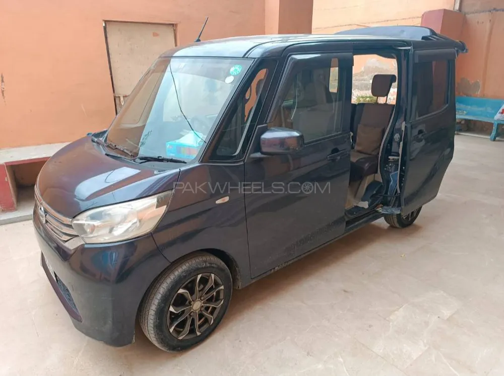 Nissan Dayz Roox 2014 for Sale in Karachi Image-1