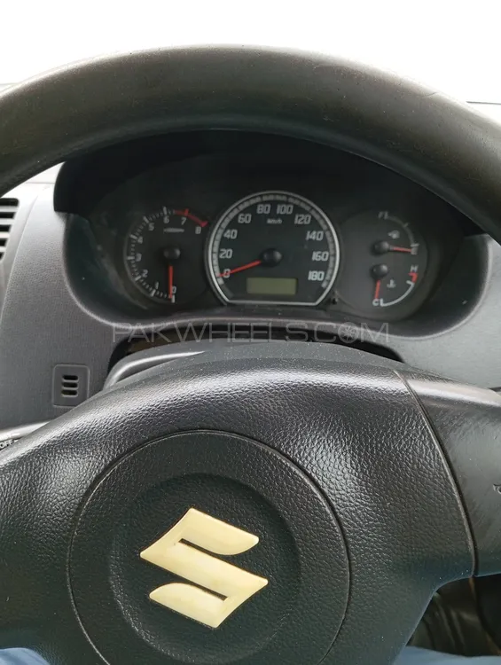 Suzuki Swift 2010 for Sale in Karachi Image-1