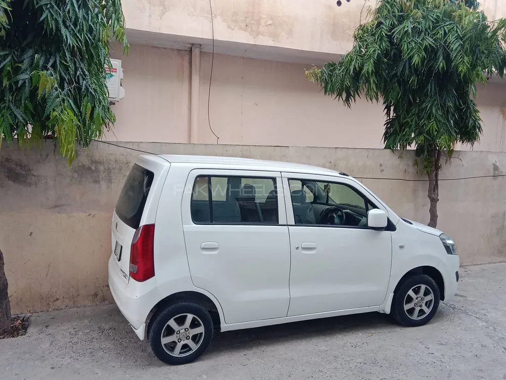 Suzuki Wagon R 2017 for Sale in Lahore Image-1