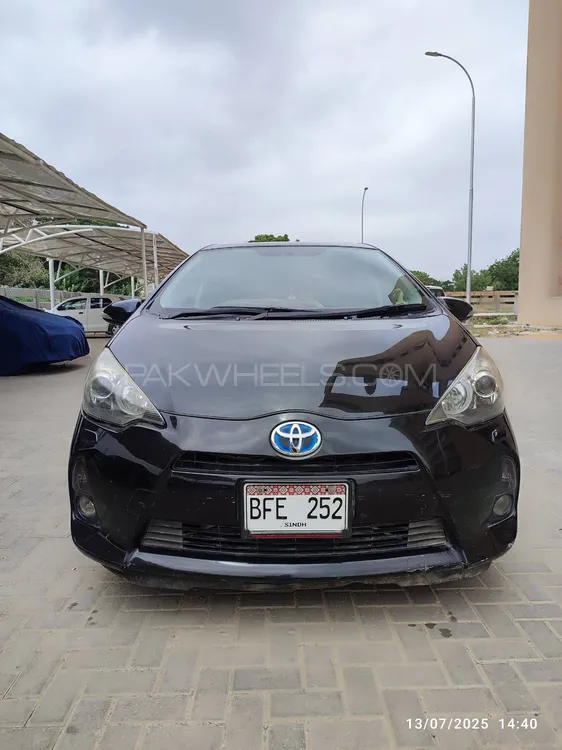 Toyota Aqua 2012 for Sale in Karachi Image-1