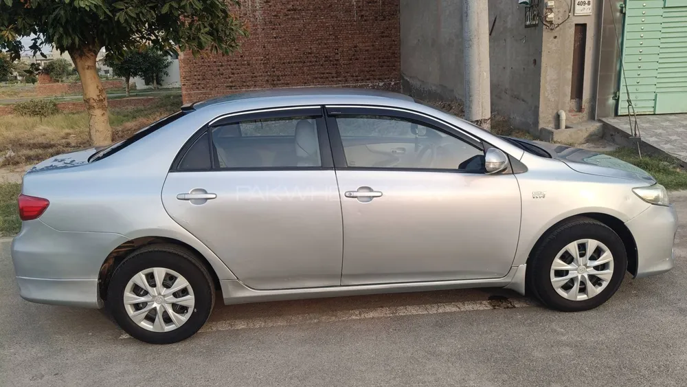 Toyota Corolla 2014 for Sale in Faisalabad Image-1