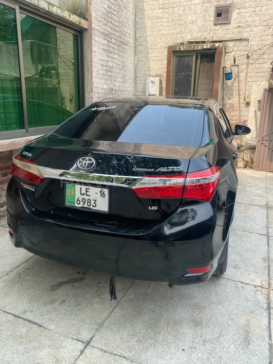 Toyota Corolla 2016 for Sale in Lahore Image-1