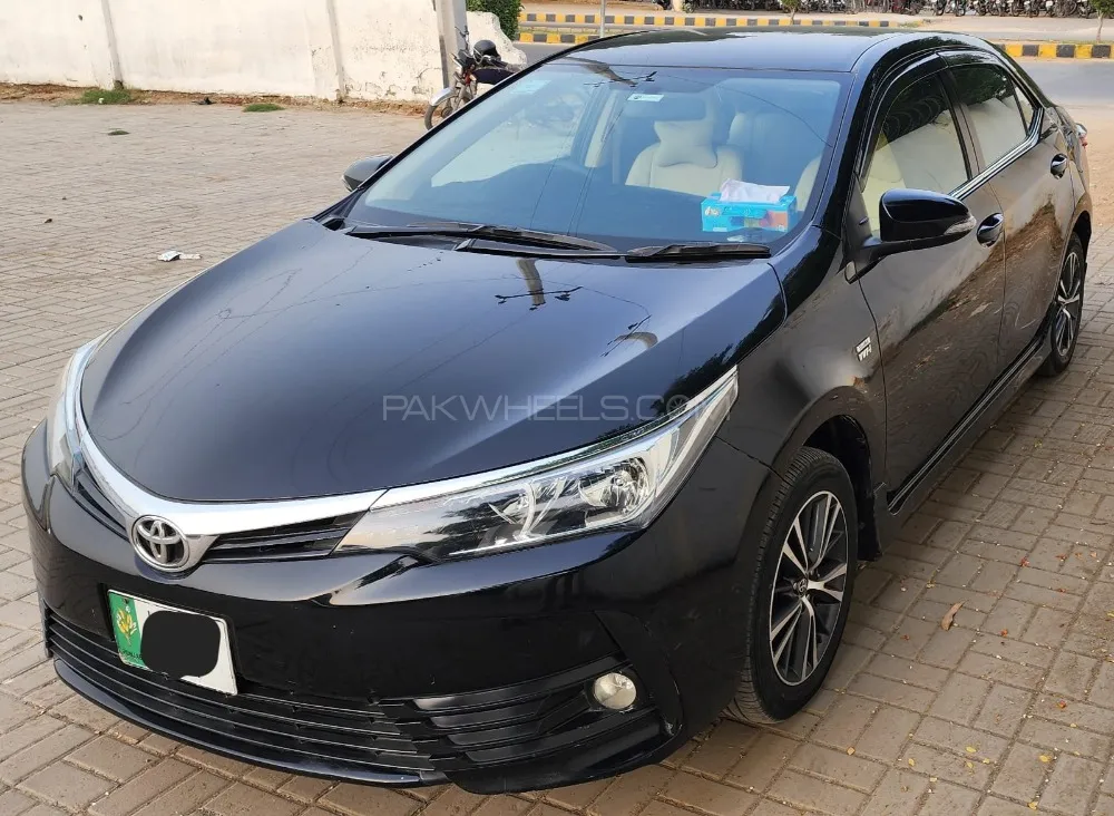 Toyota Corolla 2019 for Sale in Karachi Image-1