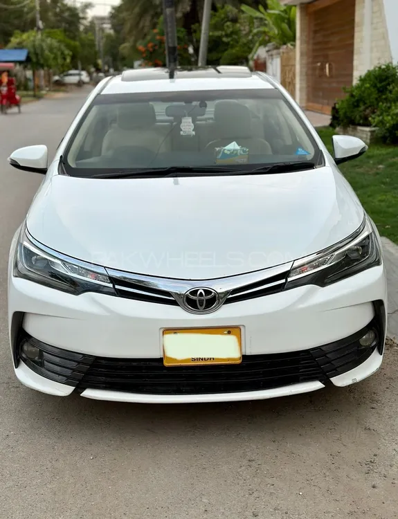 Toyota Corolla 2017 for Sale in Karachi Image-1